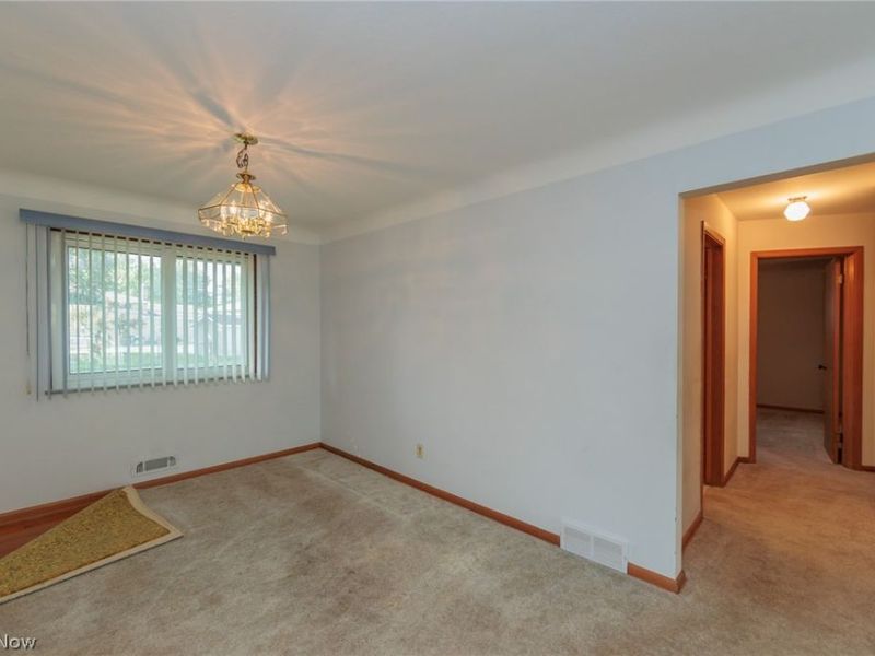 13625 Claremont Avenue, Middleburg Heights, OH 44130 Photo 9