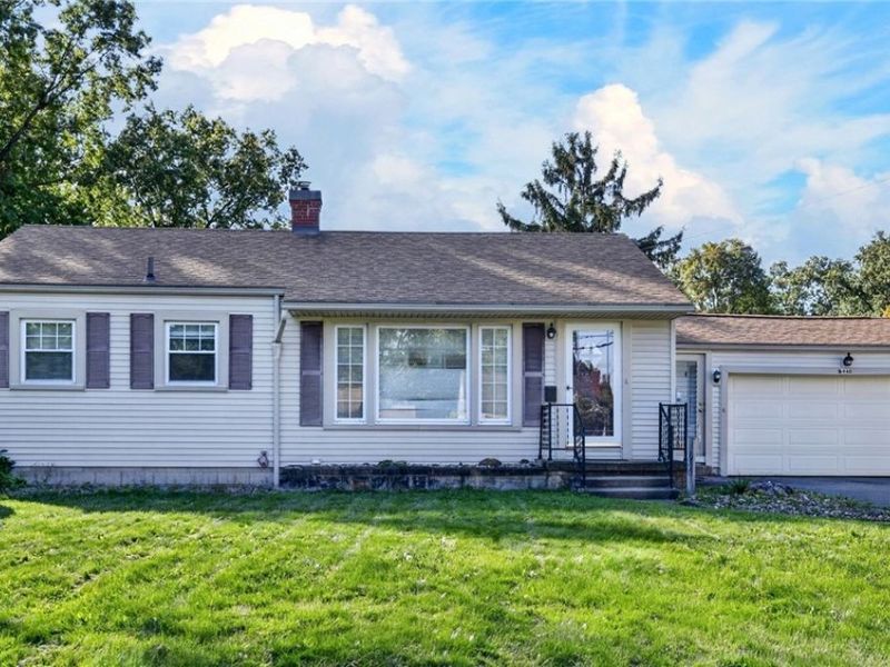 6940 Paxton Road, Youngstown, OH 44512 Photo 3