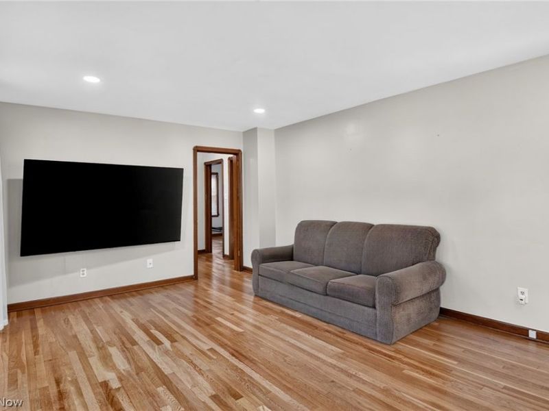 6940 Paxton Road, Youngstown, OH 44512 Photo 4