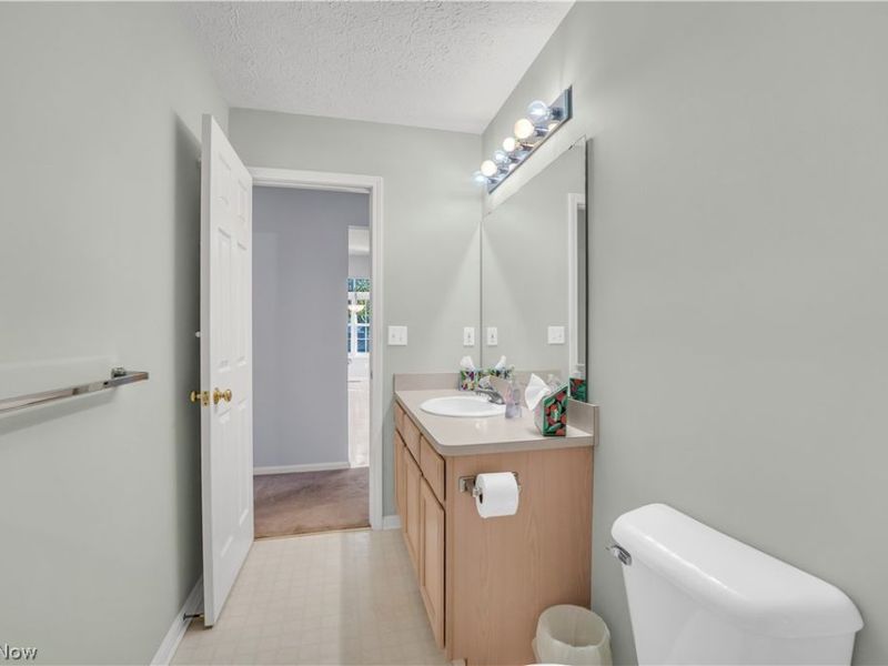 18376 Woodhaven Drive, Strongsville, OH 44149 Photo 25