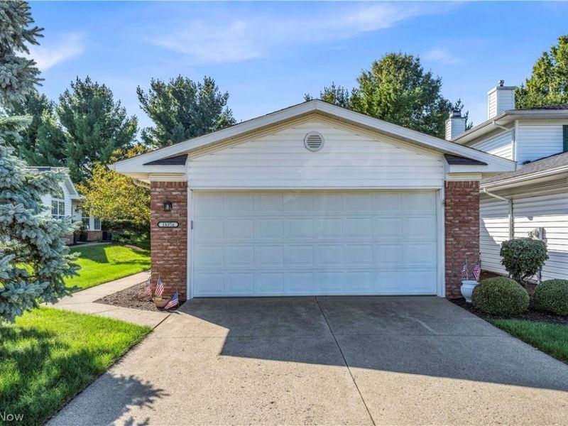 18376 Woodhaven Drive, Strongsville, OH 44149 Photo 3