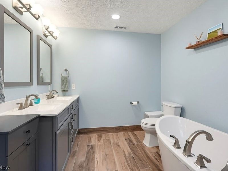 2200 Hunting Valley Lane, Streetsboro, OH 44241 Photo 31