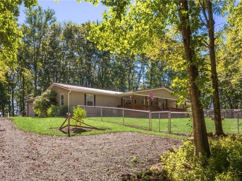 2038 Oldtown Valley Road SE, New Philadelphia, OH 44663 Photo 6