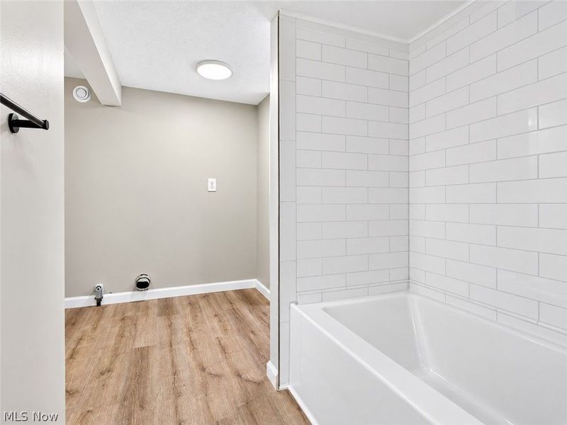 5605 Chagrin Drive, Mentor on the Lake, OH 44060 Photo 10