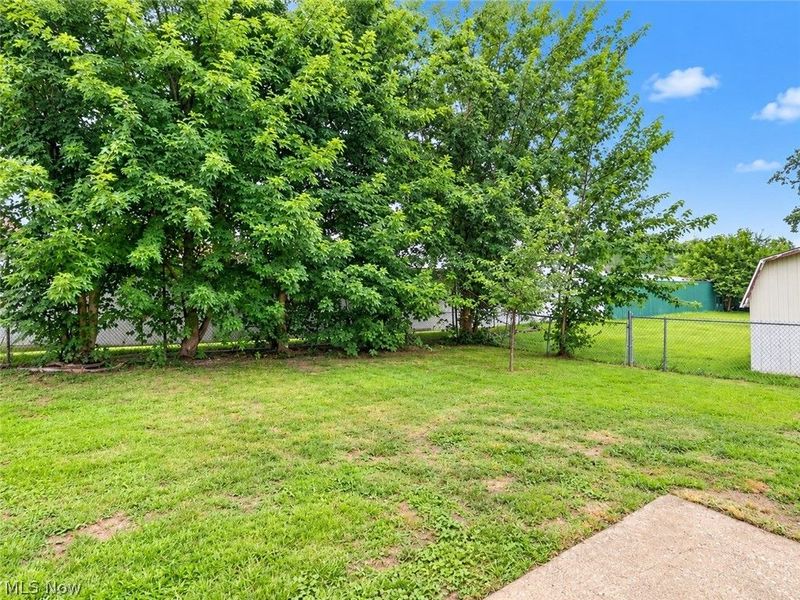 5605 Chagrin Drive, Mentor on the Lake, OH 44060 Photo 24