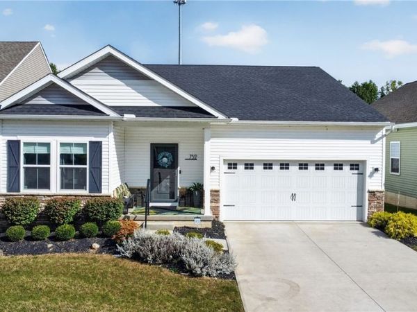 752 Hampshire Court , Amherst, OH 44001