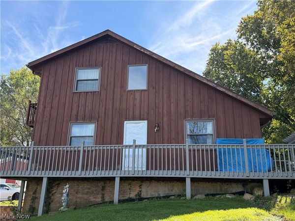 845 Bacon Avenue , East Palestine, OH 44413