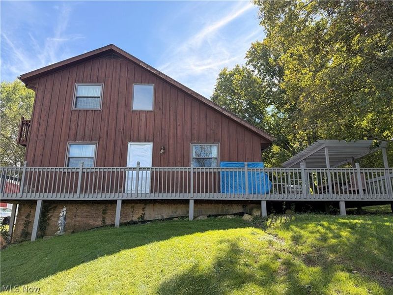 845 Bacon Avenue, East Palestine, OH 44413 Photo 2