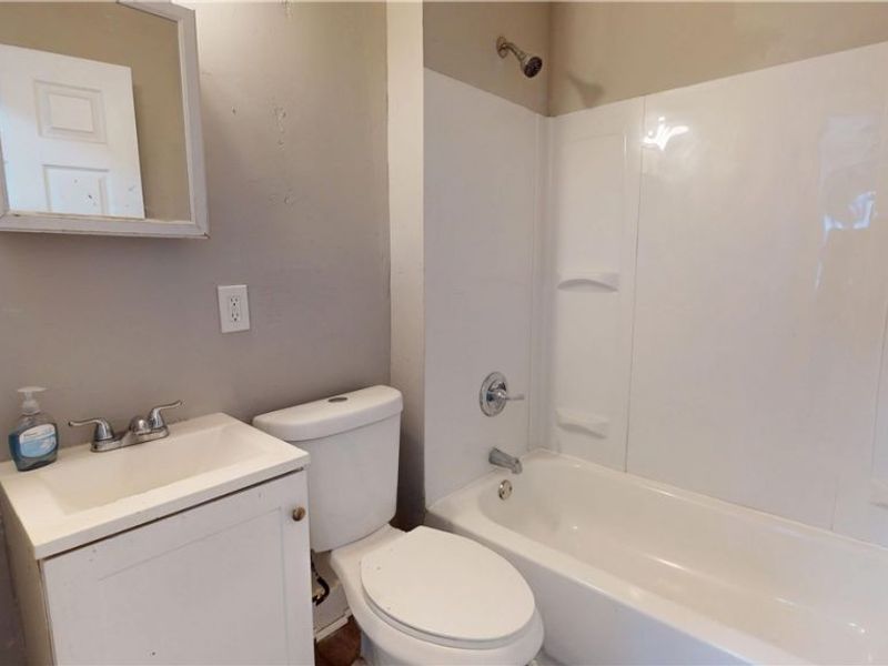 1538-1540 E 204th Street, Euclid, OH 44117 Photo 11