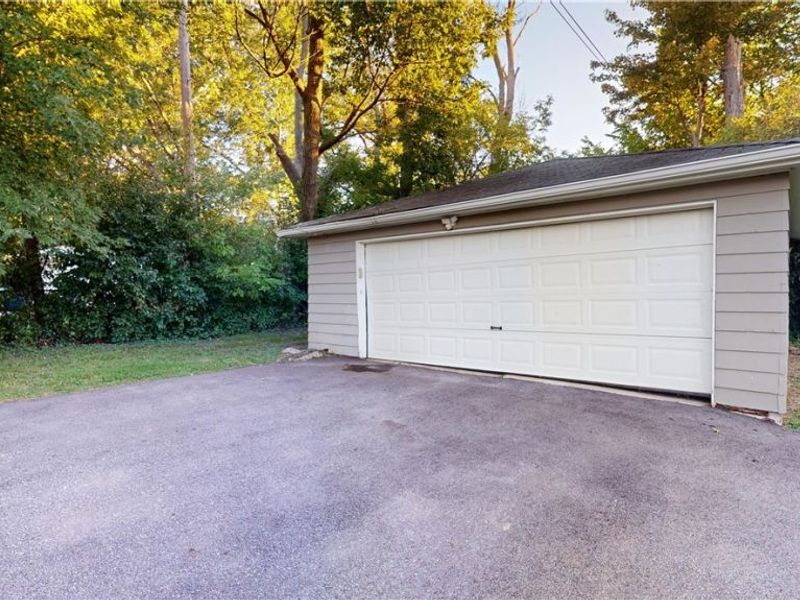 1538-1540 E 204th Street, Euclid, OH 44117 Photo 4