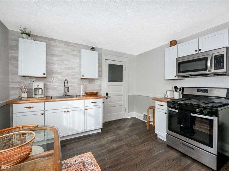 3630 W 47th Street, Cleveland, OH 44102 Photo 21
