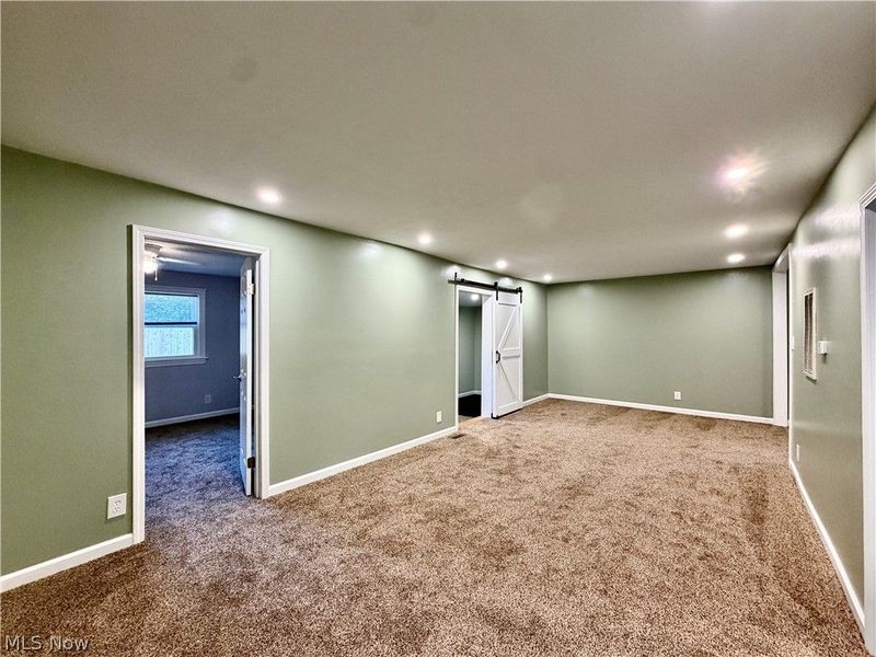 810 Newton Drive, Newton Falls, OH 44444 Photo 11