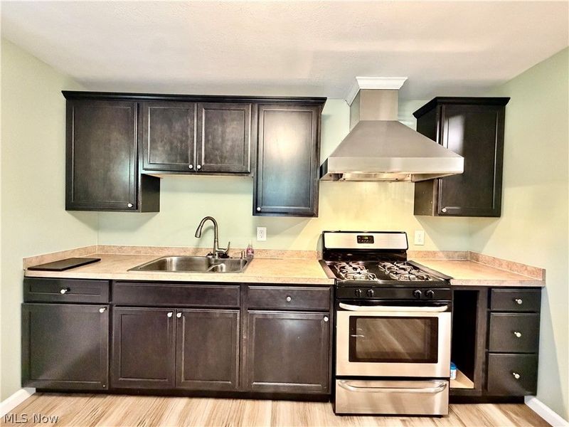 810 Newton Drive, Newton Falls, OH 44444 Photo 5
