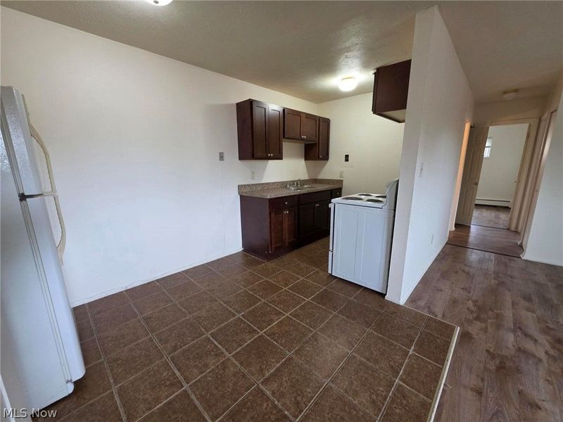 4820 Lee Road, Unit B15, Cleveland, OH 44128 Photo 8