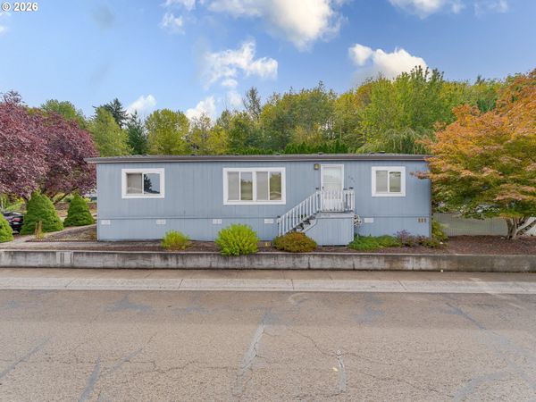 696 SW LIVINGSTON PL, Troutdale, OR 97060