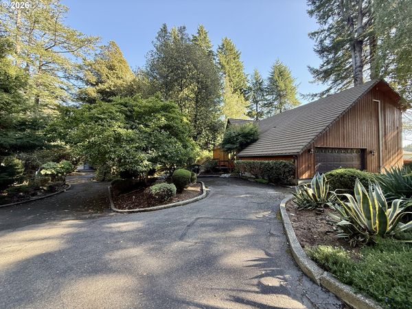 940 PIONEER LN, Brookings, OR 97415