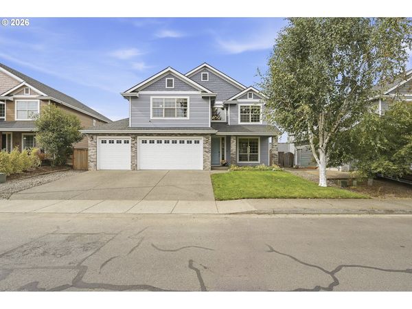 652 JUNE DR, Molalla, OR 97038