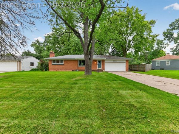 5539 Sunwood Drive, Waterford Township, Mi 48329