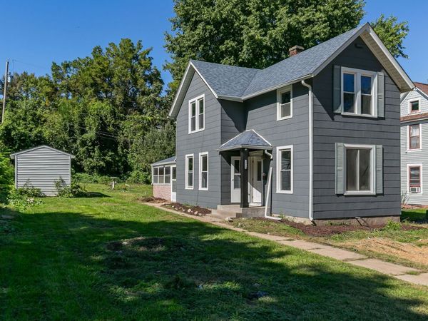 1312 Esplanade Avenue , Davenport, IA 52803