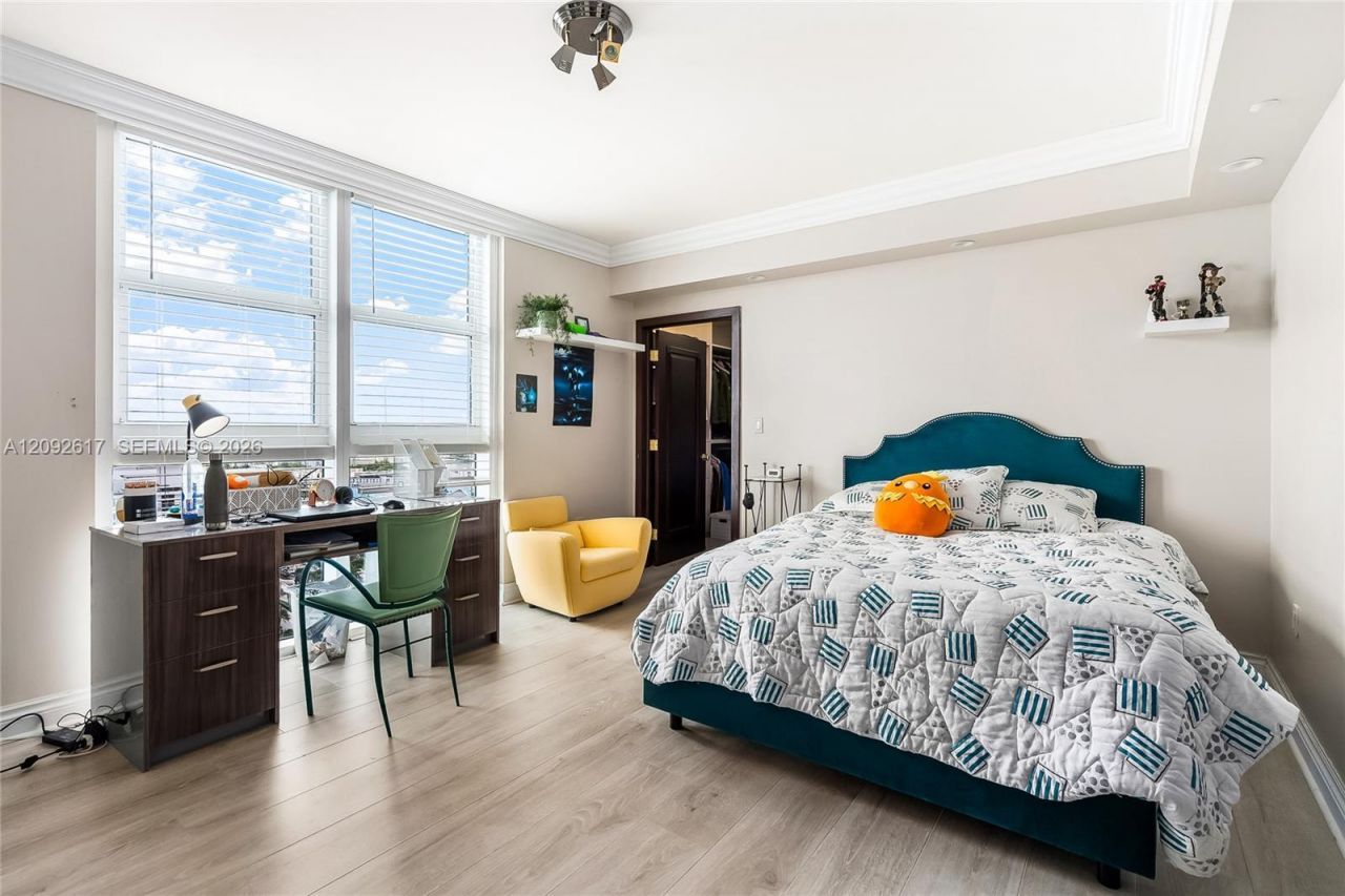 18911 Collins Ave , Unit 3201, Sunny Isles Beach, FL 33160 Photo