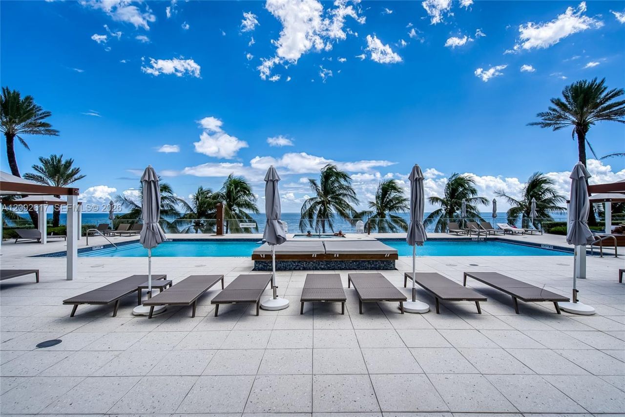 18911 Collins Ave , Unit 3201, Sunny Isles Beach, FL 33160 Photo