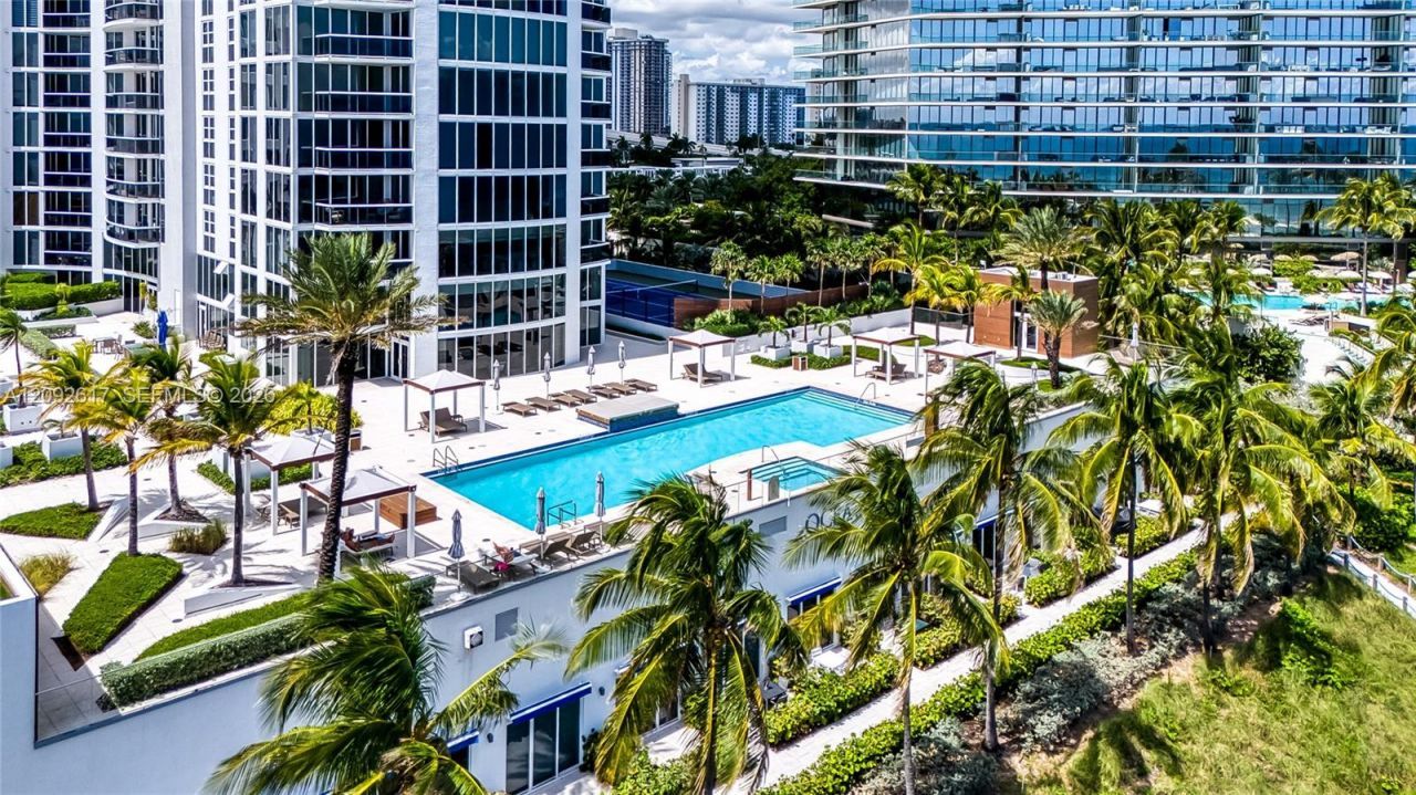 18911 Collins Ave , Unit 3201, Sunny Isles Beach, FL 33160 Photo