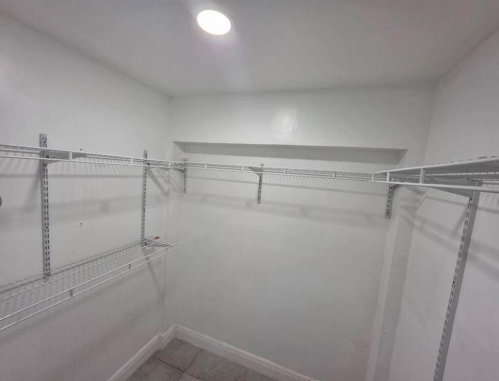 690 NW 68th Avenue, Plantation, FL 33317 Photo