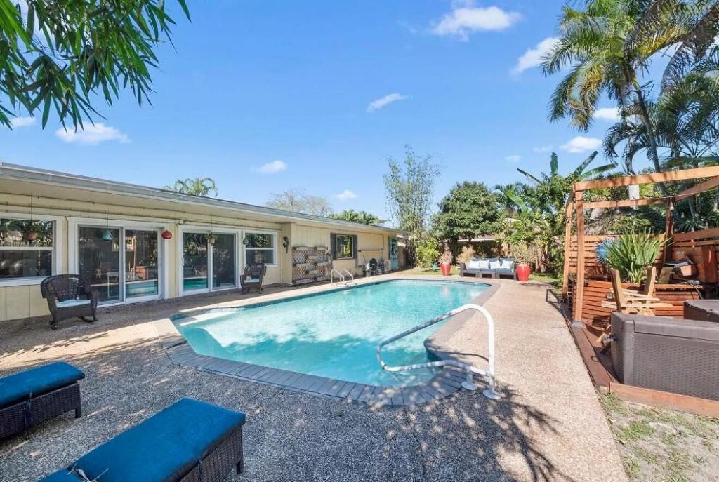 690 NW 68th Avenue, Plantation, FL 33317 Photo