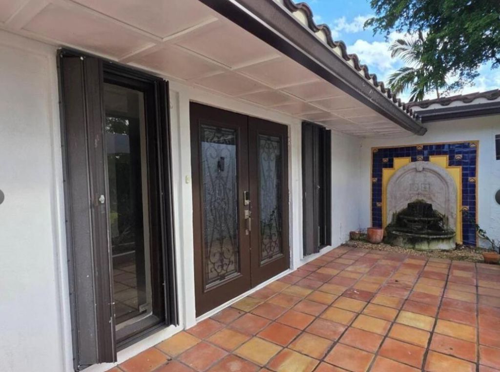 690 NW 68th Avenue, Plantation, FL 33317 Photo