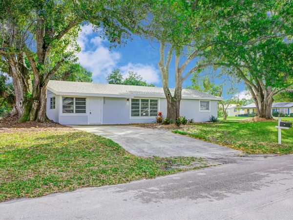 3105 18TH Street, Vero Beach, FL 32960