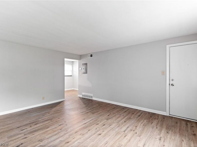 3293 7th Street, Cuyahoga Falls, OH 44221 Photo 5