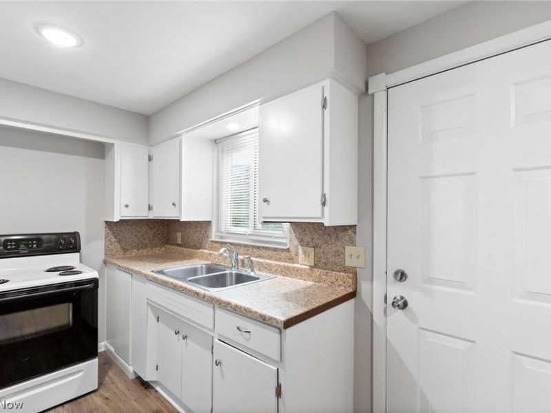 3293 7th Street, Cuyahoga Falls, OH 44221 Photo 9