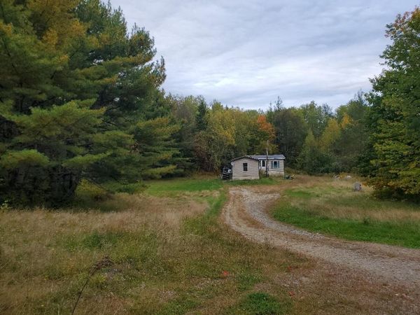 289 Dodlin Road , Enfield, ME 04493
