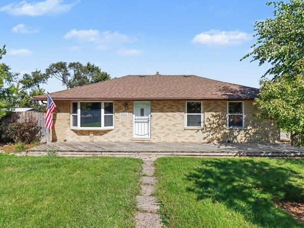 8420 W 83rd Street , Justice, IL 60458