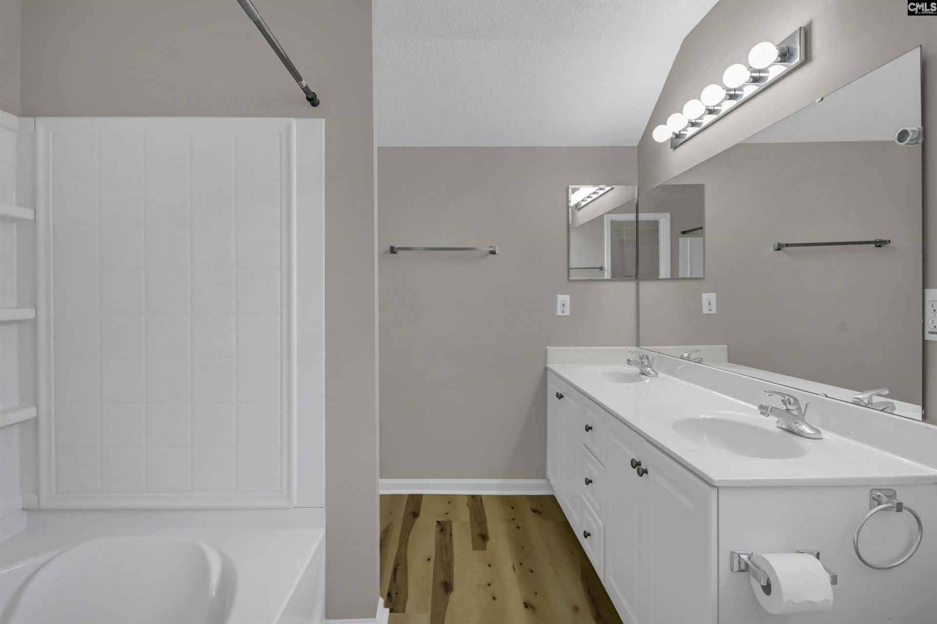300 Baltica Lane  Photo 31