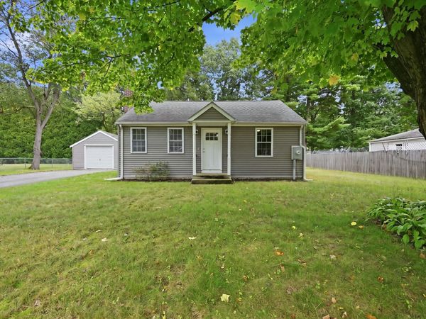 43 Pine Acre Rd, Springfield, MA 01129