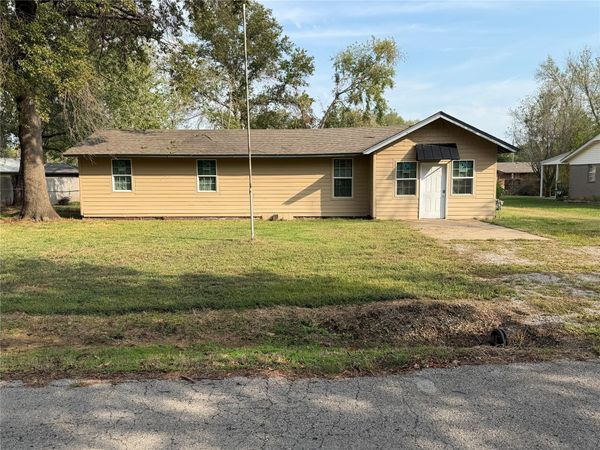303 W Layton Street, Chelsea, OK 74016