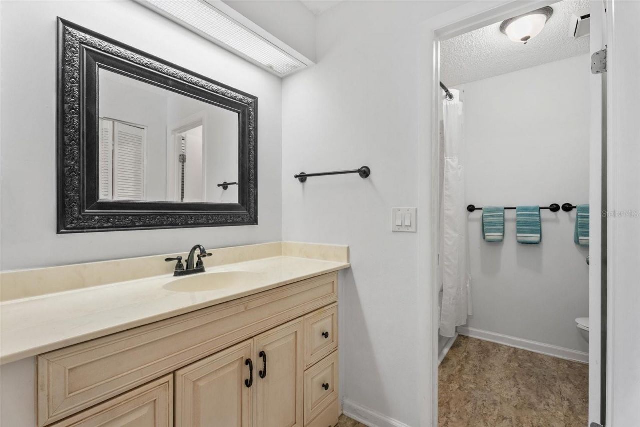 6218 Draw Lane , Unit 5 BLD, Sarasota, FL 34238 Photo