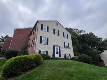 961 HOLBORN COURT, STERLING, VA 20164