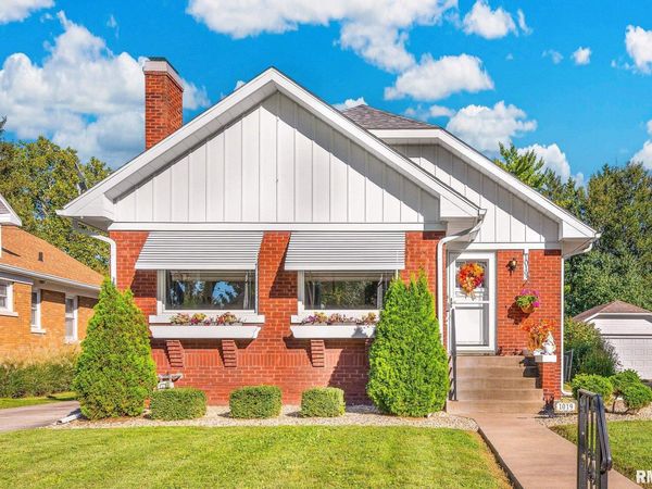 1019 FLORENCE Avenue, Galesburg, IL 61401