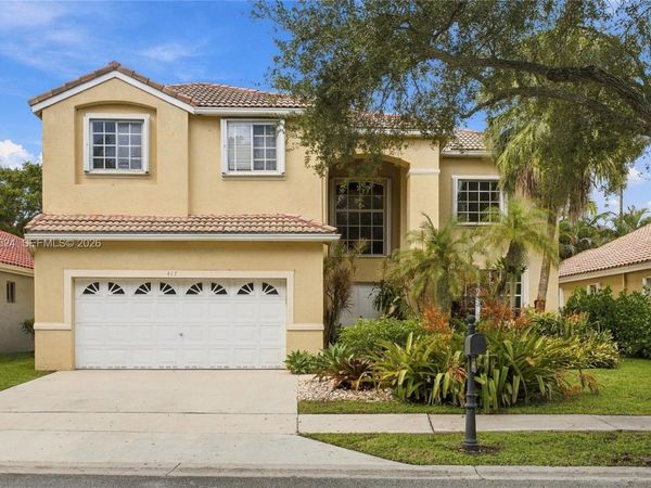 447 Cambridge Dr , Weston, FL 33326