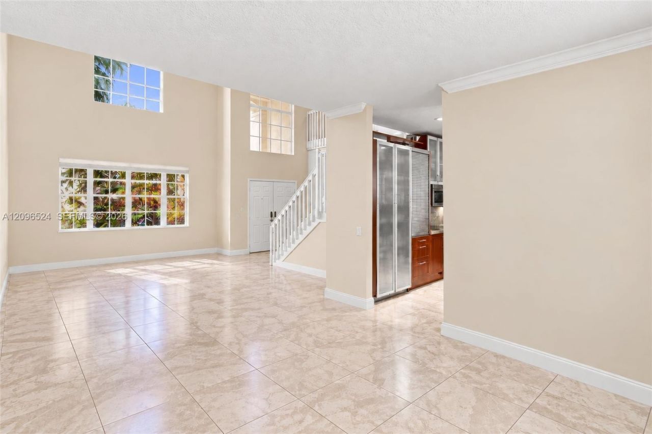 447 Cambridge Dr, Weston, FL 33326 Photo