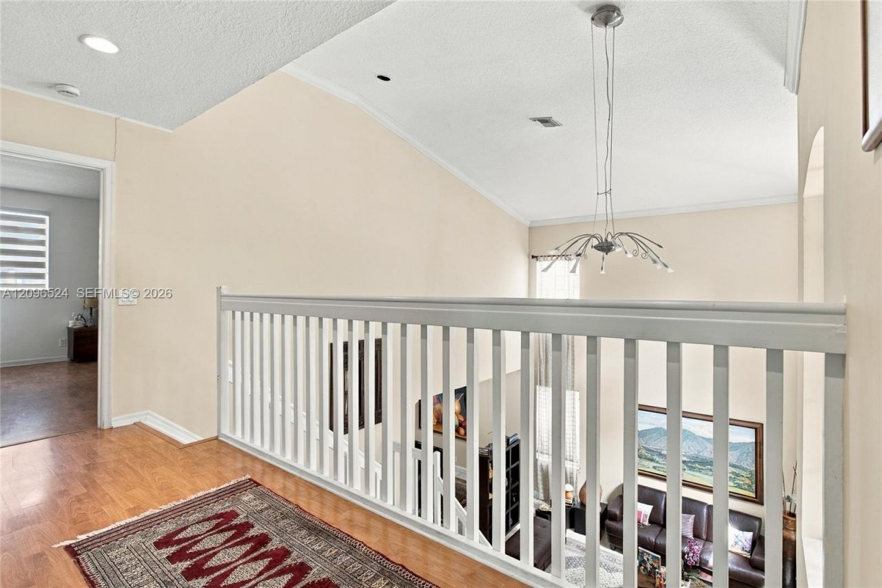 447 Cambridge Dr, Weston, FL 33326 Photo