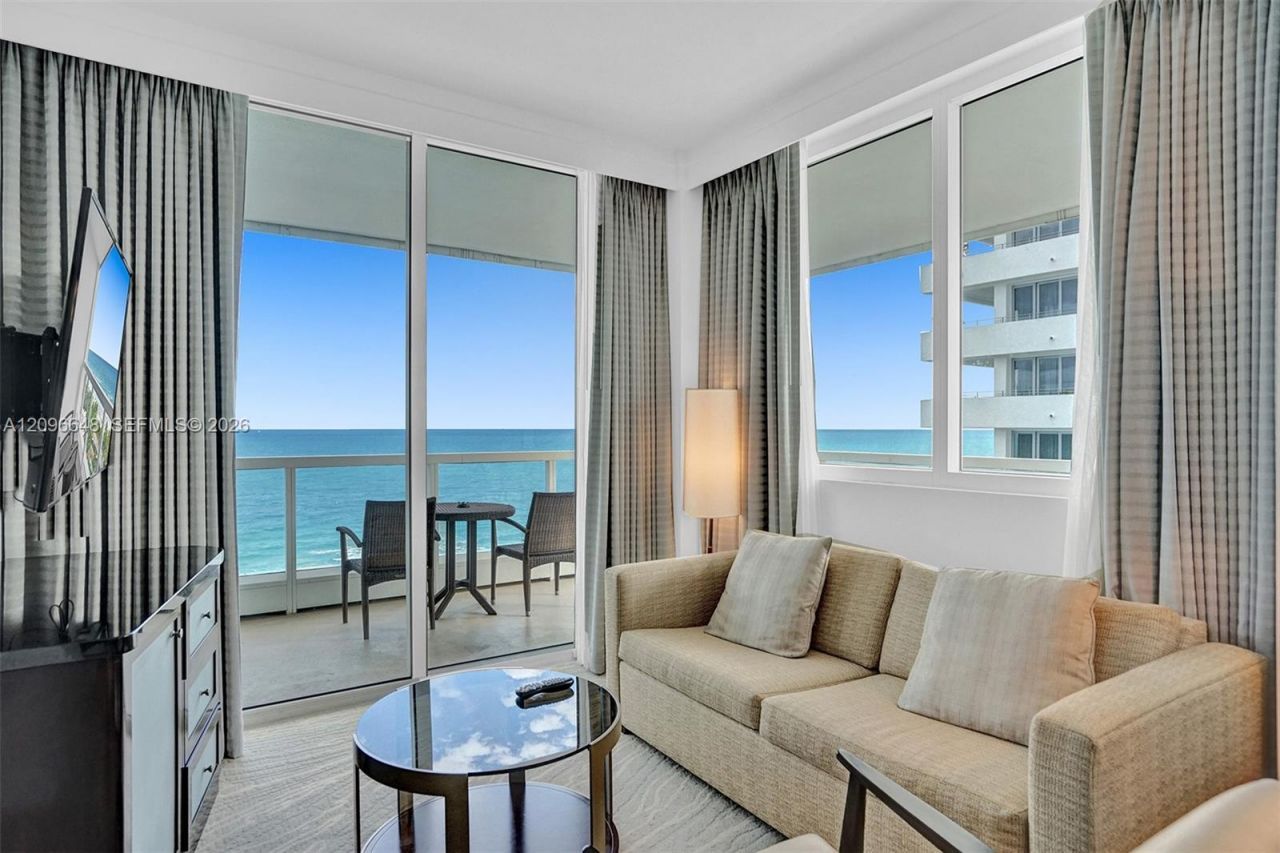 4391 Collins Ave , Unit 913/914, Miami Beach, FL 33140 Photo