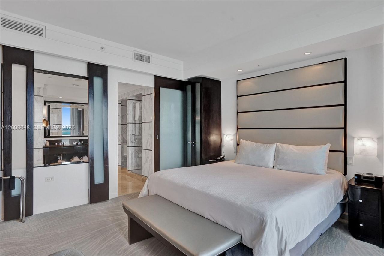 4391 Collins Ave , Unit 913/914, Miami Beach, FL 33140 Photo