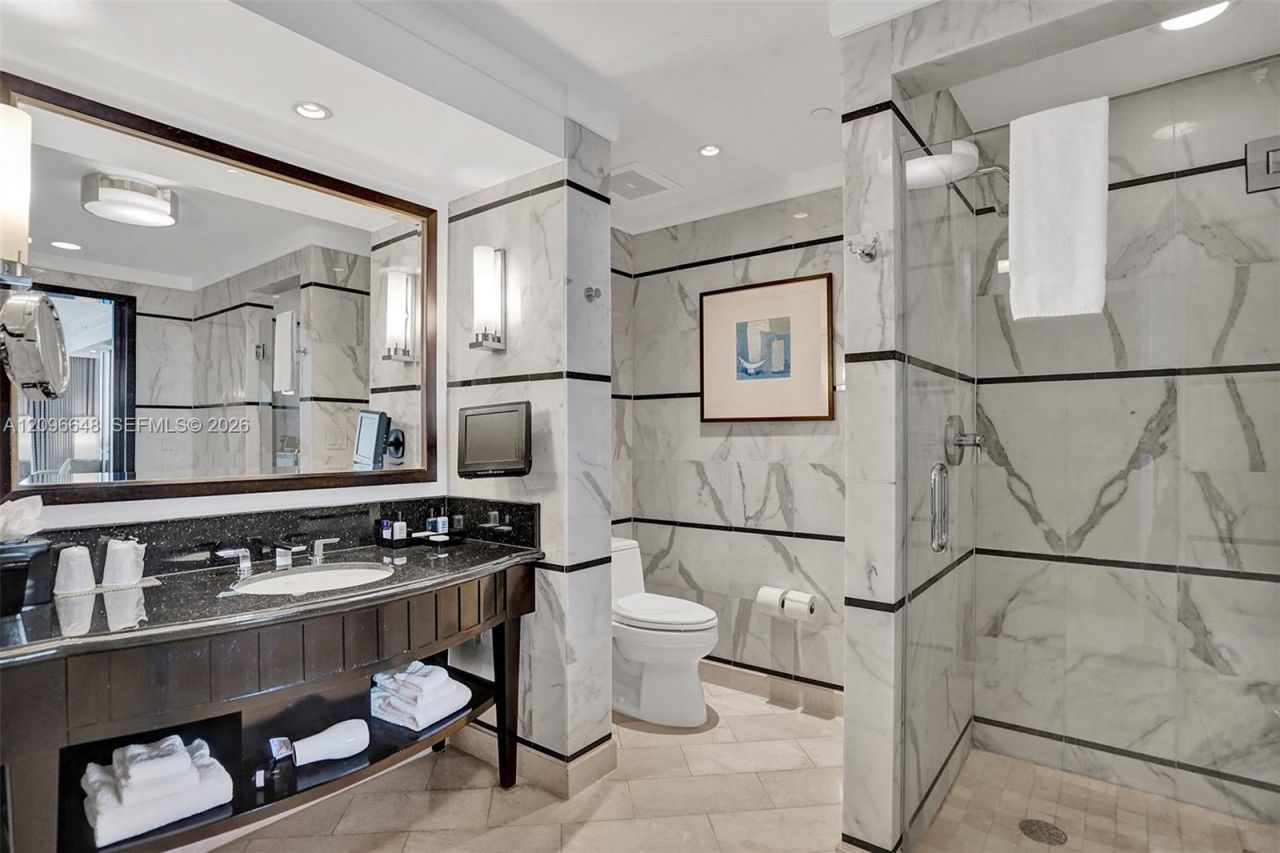 4391 Collins Ave , Unit 913/914, Miami Beach, FL 33140 Photo
