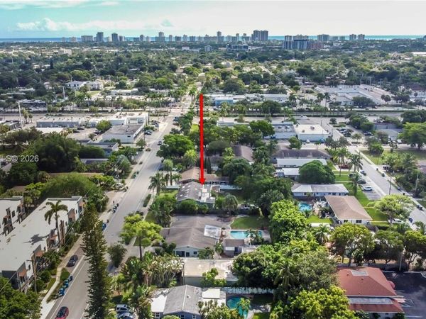 1056 NE 34th Ct , Oakland Park, FL 33334