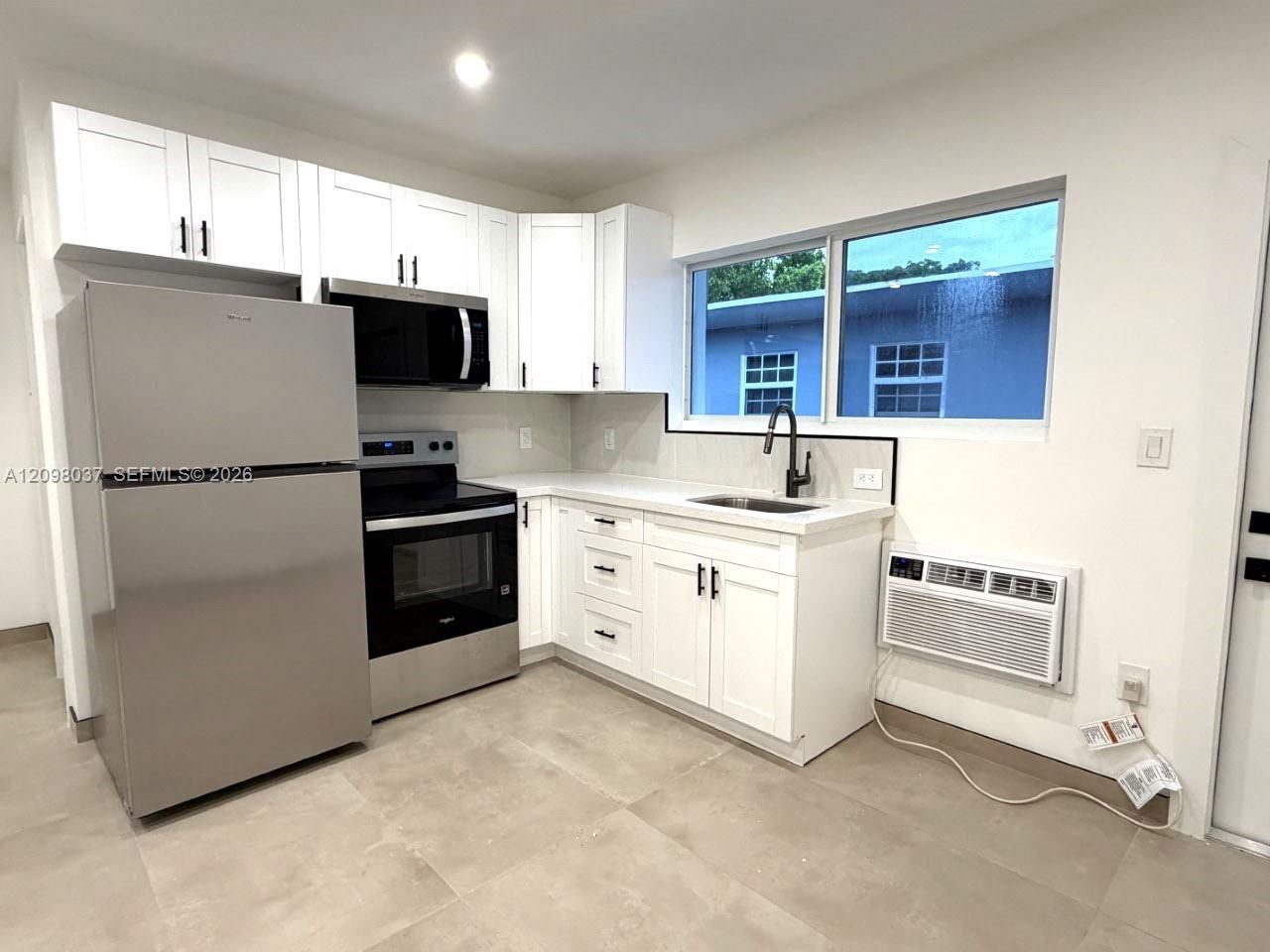 1235 Normandy Dr , Unit 7, Miami Beach, FL 33141 Photo