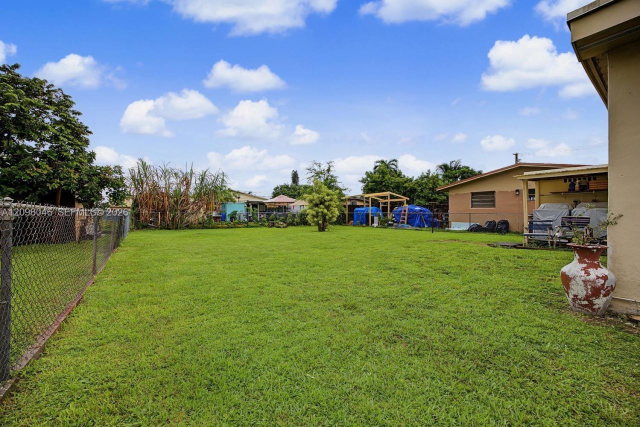 7248 NW 3rd St , Miami, FL 33126 Photo