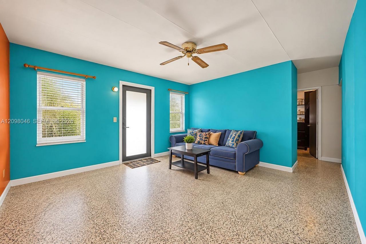 7248 NW 3rd St , Miami, FL 33126 Photo